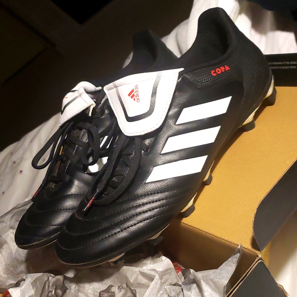 Adidas Copa 17.4 FxG sz Male 8 blk/w soccer <worn like once?> like new!